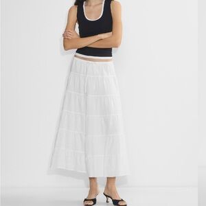 Aritzia - Wilfred - BOUQUET LINEN SKIRT
115972 - Size Medium - white